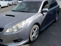 Blau Gebraucht 2012 Subaru Legacy Active Kombi | 3.500 € (Fairer Preis)