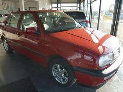 Rot Gebraucht 1993 VW Vento GT Limousine | 2.900 €