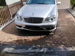 Silber Gebraucht 2003 Mercedes C270 Sport Limousine | 5.000 €