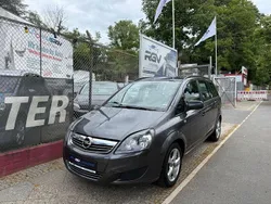 Grau Gebraucht 2012 Opel Zafira Family Van / Kleinbus | 4.490 € (Fairer Preis)