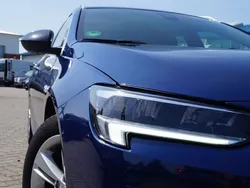 Blau Gebraucht 2022 Opel Insignia Business Limousine | 13.999 € (Guter Preis)