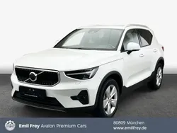 Weiß Gebraucht 2024 Volvo XC40 Core SUV | 34.990 € (Guter Preis)