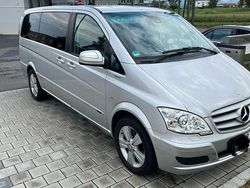 Grau Gebraucht 2012 Mercedes Viano Van / Kleinbus | 17.500 € (Fairer Preis)