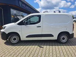 Gebraucht 2021 Peugeot Partner Premium Van / Kleinbus | 13.328 € (Fairer Preis)