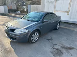 Grau Gebraucht 2007 Renault Mégane Cabriolet Cabrio | 3.990 € (Fairer Preis)