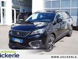 Schwarz Gebraucht 2020 Peugeot 5008 Active Van / Kleinbus | 20.990 € (Fairer Preis)