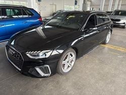 Mythosschwarz metallic Gebraucht 2024 Audi A4 S-Line Kombi | 36.890 € (Guter Preis)