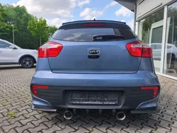 Blau Gebraucht 2016 Kia Rio Limousine | 8.750 € (Fairer Preis)