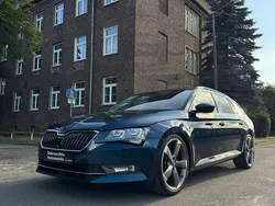 Blau Gebraucht 2016 Skoda Superb GreenLine Kombi | 11.190 € (Fairer Preis)