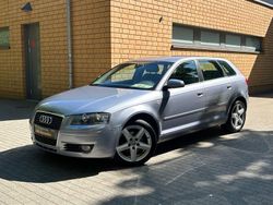 Silber Gebraucht 2004 Audi A3 Sportback Attraction Kleinwagen | 5.450 € (Fairer Preis)