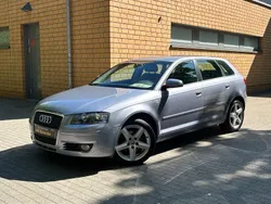 Silber Gebraucht 2004 Audi A3 Sportback Attraction Limousine | 5.450 € (Fairer Preis)