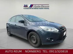Grau Gebraucht 2013 Ford Focus Trend Limousine | 2.990 € (Superpreis)