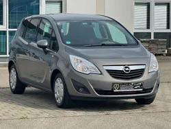 Muskatgrau/muskat braun(m2) Gebraucht 2011 Opel Meriva Design Edition Van / Kleinbus | 3.899 € (Guter Preis)
