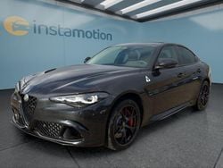 Schwarz Neu 2025 Alfa Romeo Giulia Limousine | 86.649 € (Superpreis)