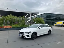 Weiß Gebraucht 2024 Mercedes CLA250e Shooting Brake Kombi | 45.090 €