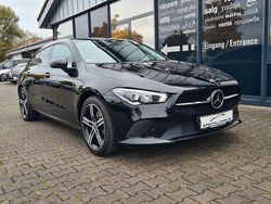 Nachtschwarz unilack Gebraucht 2022 Mercedes CLA220 Night Limousine | 23.490 € (Superpreis)