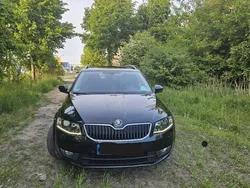 Schwarz Gebraucht 2017 Skoda Octavia Ambition Kombi | 9.999 € (Guter Preis)