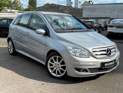 Silber Gebraucht 2006 Mercedes B200 Van / Kleinbus | 5.900 € (Fairer Preis)