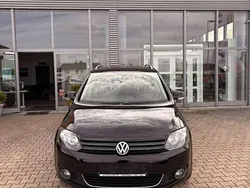Schwarz Gebraucht 2012 VW Golf Plus Cross Style Van / Kleinbus | 6.990 € (Fairer Preis)