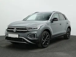 Grau Gebraucht 2024 VW T-Roc Style SUV | 32.389 € (Etwas zu teuer)