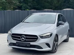 Silber Gebraucht 2022 Mercedes B180 Van / Kleinbus | 20.900 € (Guter Preis)