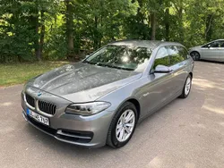 Grau Gebraucht 2015 BMW 525 Kombi | 9.900 €