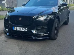 Schwarz Gebraucht 2019 Jaguar F-Pace R-Sport SUV | 20.890 €