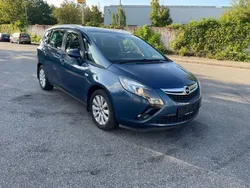 Blau Gebraucht 2016 Opel Zafira Tourer Van / Kleinbus | 8.850 € (Fairer Preis)