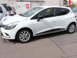 Gletscherweiss Gebraucht 2020 Renault Clio V Collection Kleinwagen | 11.990 € (Fairer Preis)