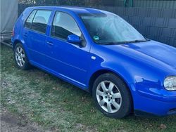 Blau Gebraucht 2003 VW Golf IV Edition Kleinwagen | 1.650 € (Fairer Preis)