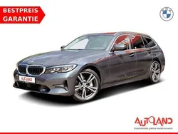 Andere Gebraucht 2021 BMW 330 Kombi | 29.950 € (Fairer Preis)