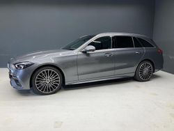 Grau Gebraucht 2024 Mercedes C220 AMG Limousine | 53.875 €