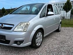 Grau Gebraucht 2008 Opel Meriva Van / Kleinbus | 2.590 € (Fairer Preis)