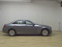 Grau Gebraucht 2020 Mercedes C200 Avantgarde Limousine | 21.380 € (Fairer Preis)