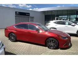 Gebraucht 2024 Lexus ES300 Business Edition Limousine | 43.980 € (Superpreis)