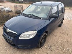 Blau Gebraucht 2009 Skoda Roomster Van / Kleinbus | 899 € (Superpreis)