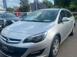 Silber Gebraucht 2016 Opel Astra Edition Kombi | 7.990 € (Teuer)
