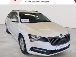Candyweiß uni Gebraucht 2020 Skoda Superb Ambition Kombi | 20.690 € (Superpreis)