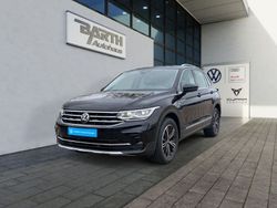 Schwarz Gebraucht 2022 VW Tiguan Elegance SUV | 34.444 € (Fairer Preis)