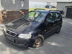 Schwarz Gebraucht 2001 Mitsubishi Space Star Comfort Edition Van / Kleinbus | 350 € (Guter Preis)
