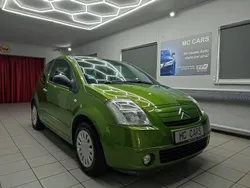 Grün Gebraucht 2004 Citroën C2 Kleinwagen | 2.299 € (Teuer)