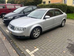 Silber Gebraucht 2002 Audi A4 Comfort Limousine | 2.400 € (Guter Preis)
