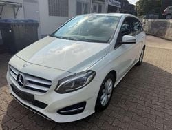 Calcitweiss/zirrusweiss Gebraucht 2015 Mercedes B180 Style Van / Kleinbus | 14.999 € (Fairer Preis)