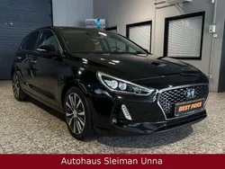 Schwarz Gebraucht 2017 Hyundai i30 Intro Edition Limousine | 12.990 € (Fairer Preis)