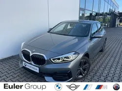 Grau Gebraucht 2024 BMW 118 Sport Line Kleinwagen | 27.989 € (Fairer Preis)