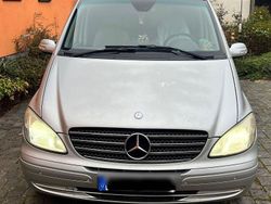 Silber Gebraucht 2009 Mercedes Viano Van / Kleinbus | 17.300 € (Etwas zu teuer)