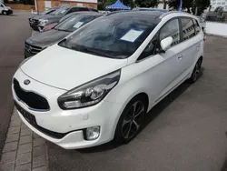 Schneeweiss Gebraucht 2015 Kia Carens Spirit Van / Kleinbus | 5.995 € (Superpreis)