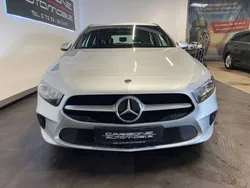 Silber Gebraucht 2022 Mercedes A200 Limousine | 17.690 €