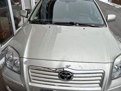 Silber Gebraucht 2003 Toyota Avensis Kombi | 1.900 € (Guter Preis)