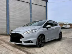 Grau Gebraucht 2016 Ford Fiesta ST200 Kleinwagen | 14.480 € (Fairer Preis)